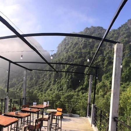 Motorvina'S Homestay Phong Nha Bagian luar foto