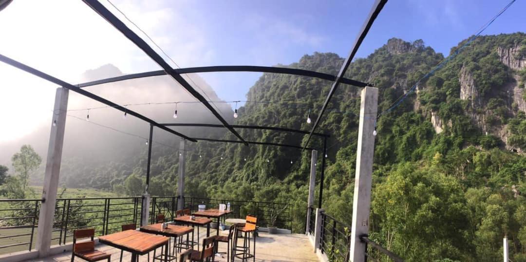 Motorvina'S Homestay Phong Nha Bagian luar foto